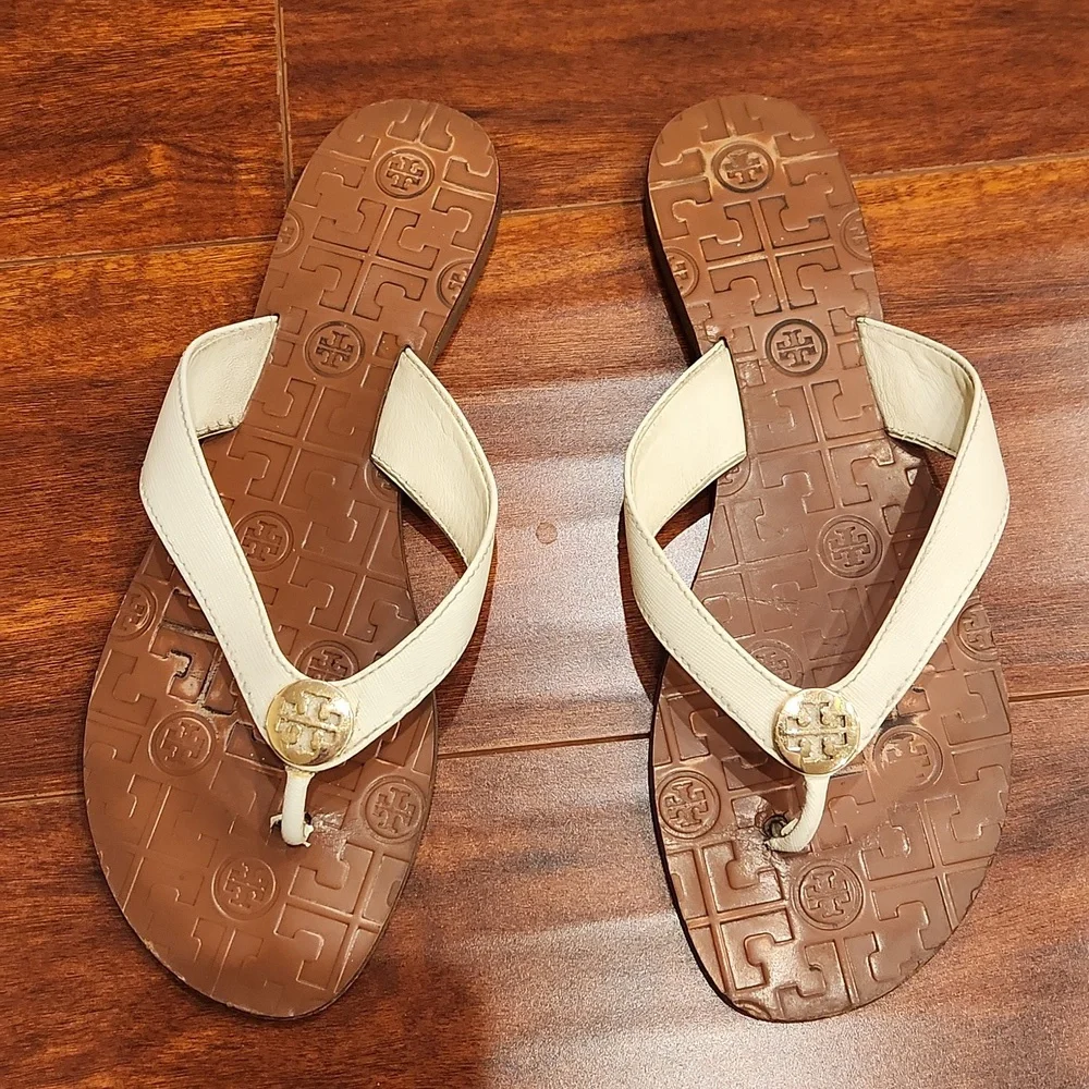 Tory Burch Thora Flip Flops size 10.5